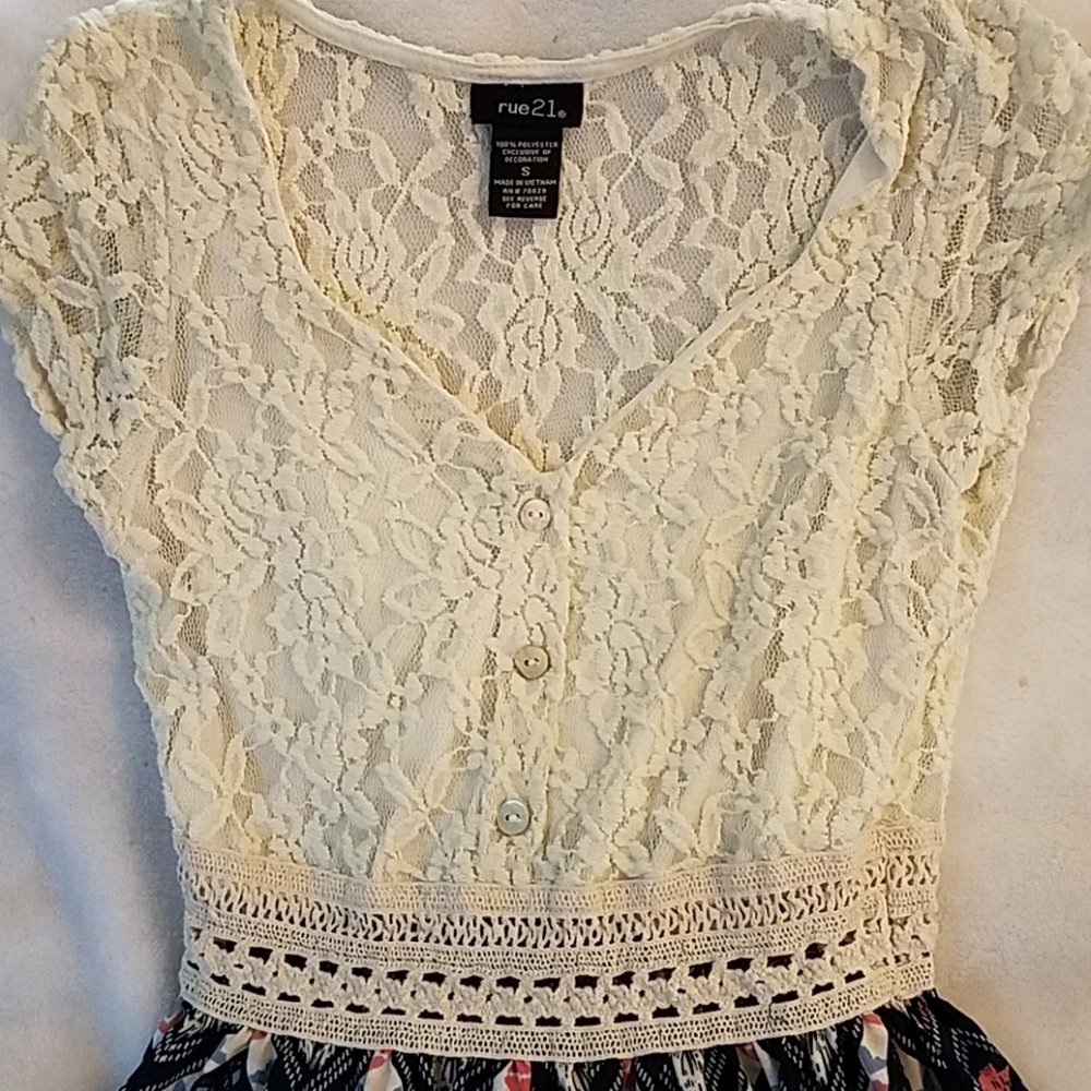 Dress - Picture 2 of 3